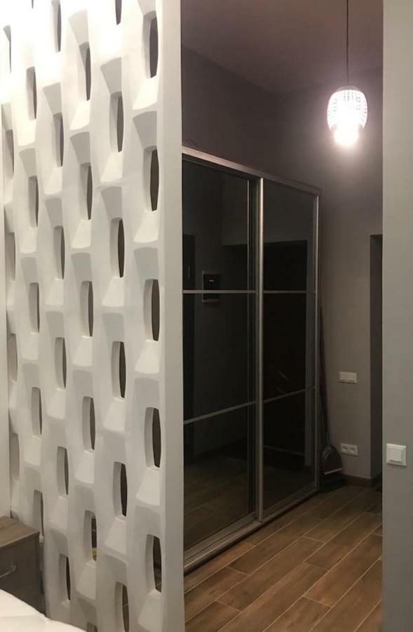 New Appartment-Studio Іn The Center Of Lviv Exterior foto